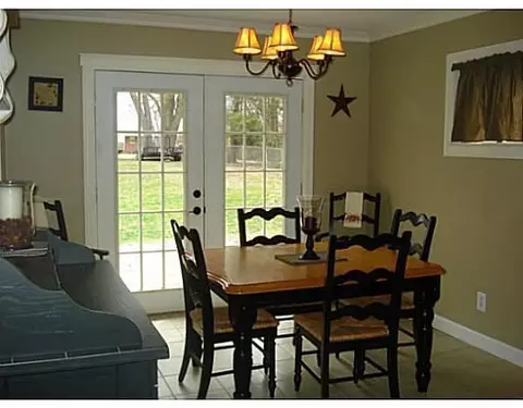 2866 Cumberland Dr, Springfield, OH 45506 photo 7