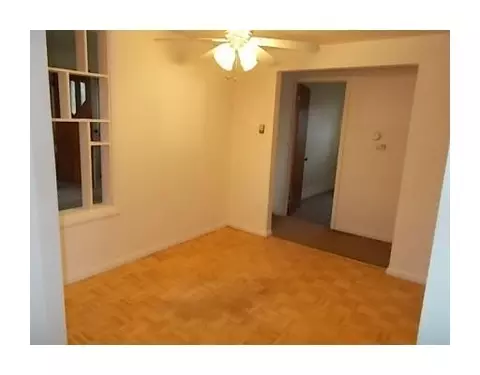 868 Champion Ave, Springfield, OH 45503 photo 2