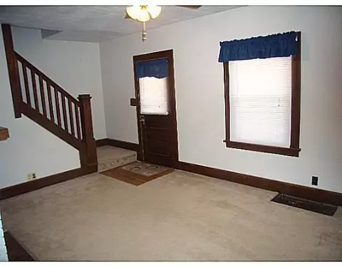 2502 Woodside, Springfield, OH 45503 photo 3