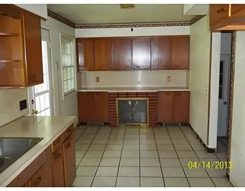 2225 Selma, Springfield, OH 45505 photo 4