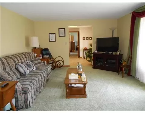 4681 E Ridgewood Rd, Springfield, OH 45503 photo 10