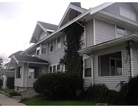 1402 S Limestone, Springfield, OH 45505 photo 2