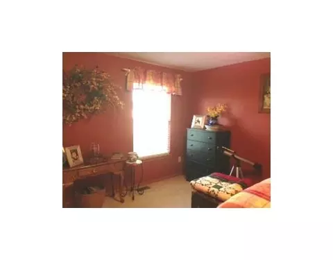 950 Old Mill Rd, Springfield, OH 45506 photo 16