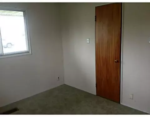 1832 Memorial Dr, Springfield, OH 45505 photo 8