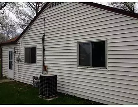 1832 Memorial Dr, Springfield, OH 45505 photo 14