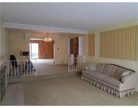 2120 Trails End, Springfield, OH 45503 photo 3