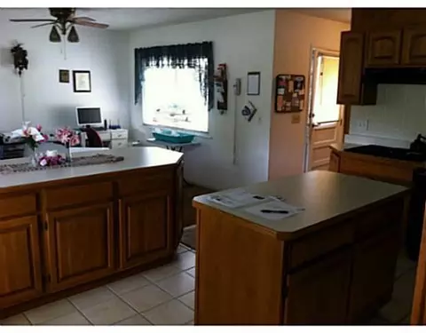 3255 Sudbury, Springfield, OH 45503 photo 9