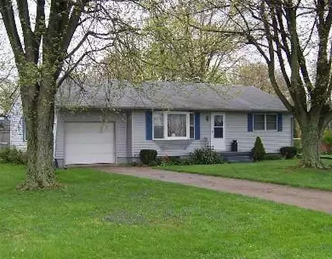 4602 Peacock Rd, Springfield, OH 45502 photo 1