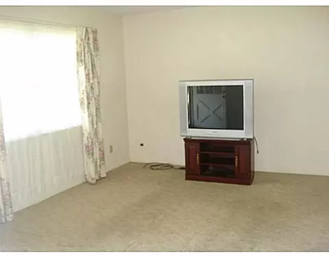 1426 Providence, Springfield, OH 45503 photo 2