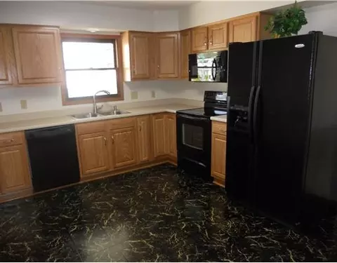 619 Devonshire, Celina, OH 45822 photo 3