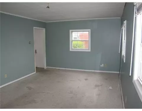 633 Douglas S, Springfield, OH 45505 photo 2