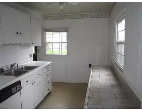 633 Douglas S, Springfield, OH 45505 photo 3