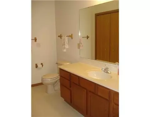 1804 Willow Lakes Dr #.., Springfield, OH 45502 photo 5