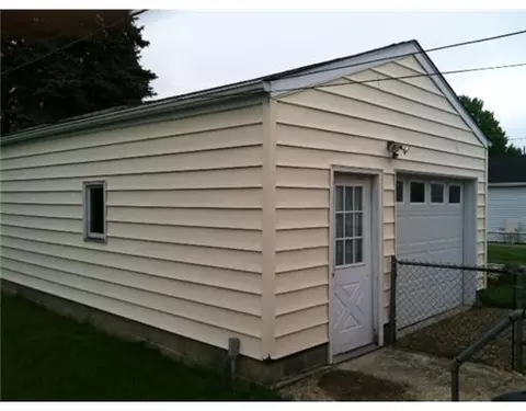 709 Reading Dr, Springfield, OH 45505 photo 2