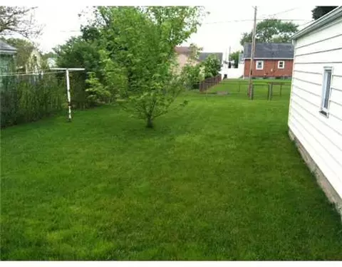 709 Reading Dr, Springfield, OH 45505 photo 4