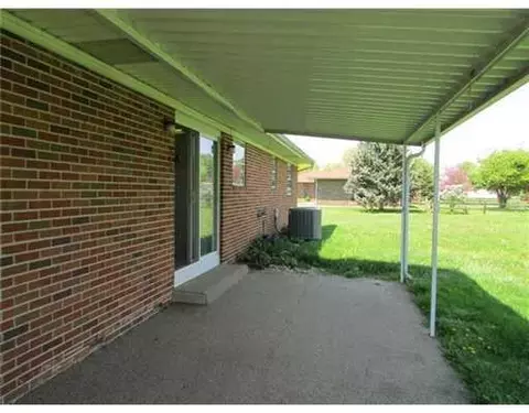2300 Willow Rd, Springfield, OH 45502 photo 9