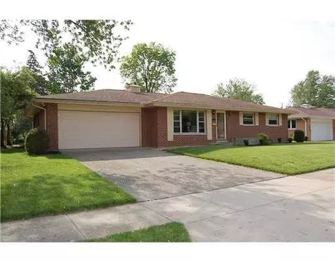 764 Windsor, Troy, OH 45373 photo 2