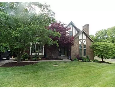 2037 Broken Trail Dr, Springfield, OH 45502 photo 1