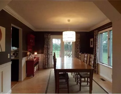 2037 Broken Trail Dr, Springfield, OH 45502 photo 4
