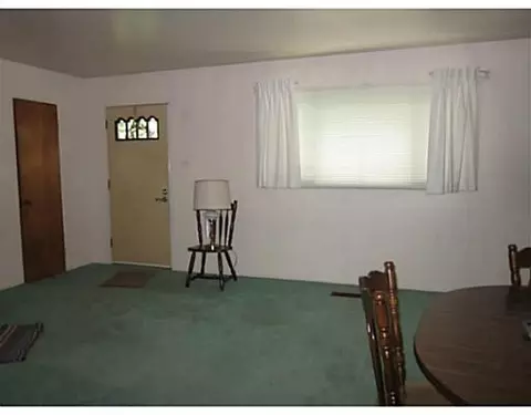 1714 Memorial Dr, Springfield, OH 45505 photo 5