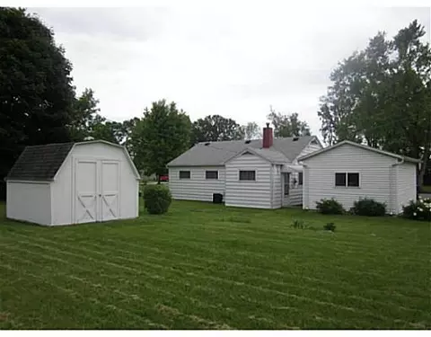 1714 Memorial Dr, Springfield, OH 45505 photo 2