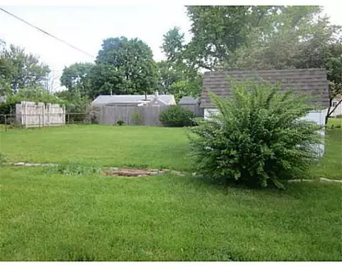 1714 Memorial Dr, Springfield, OH 45505 photo 3