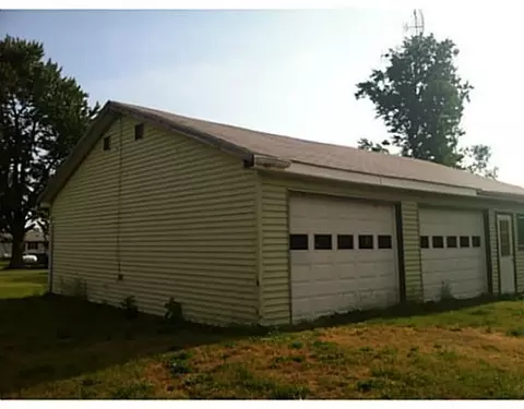 218 S Wayne, Mendon, OH 45862 photo 3