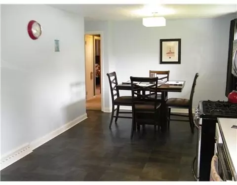 2660 Cavins Dr, Springfield, OH 45503 photo 9