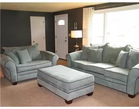 2660 Cavins Dr, Springfield, OH 45503 photo 2