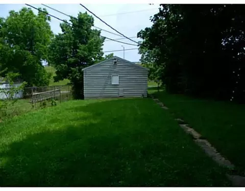928 Avondale Ave, Springfield, OH 45503 photo 5