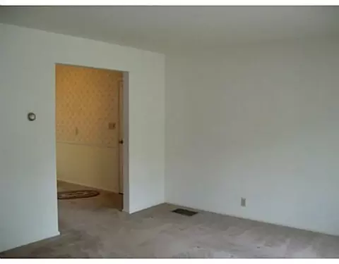 638 Willow St, Celina, OH 45822 photo 5