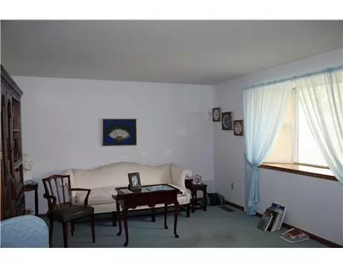 4534 Ridgewood E #.., Springfield, OH 45503 photo 2