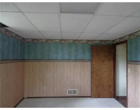 3915 Saint Paris Pk, Springfield, OH 45504 photo 9