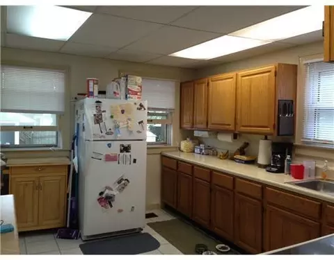 1826 S Center Blvd, Springfield, OH 45506 photo 2