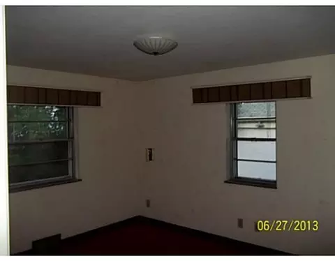 2230 Shawnee, Springfield, OH 45504 photo 9