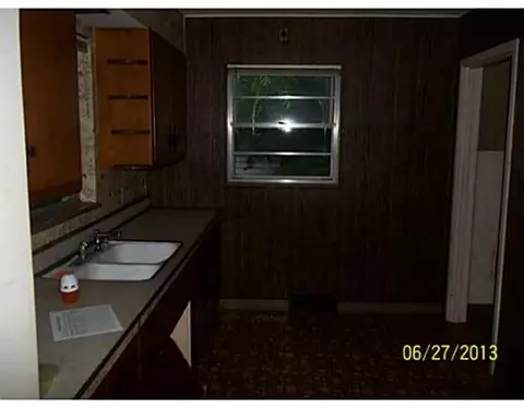 2230 Shawnee, Springfield, OH 45504 photo 4