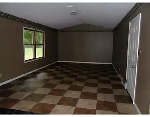 630 E Russell, Sidney, OH 45365 photo 3