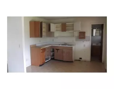 421 Monaco Dr, Springfield, OH 45506 photo 4
