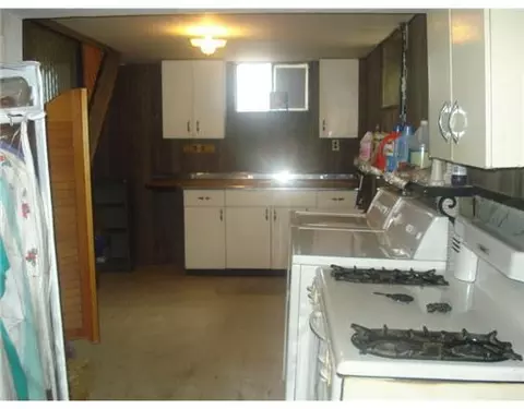 1744 Pembrook, Springfield, OH 45504 photo 12