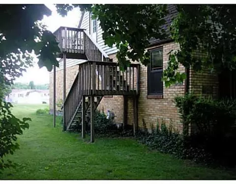 218 Hickory Dr, Springfield, OH 45503 photo 4
