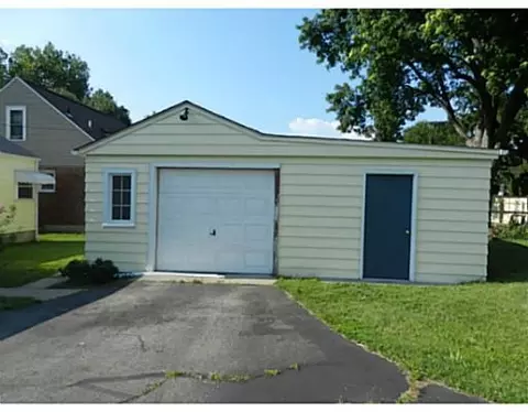 2211 Harshman, Springfield, OH 45504 photo 4
