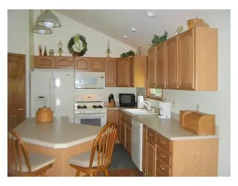 1407 Kingsgate, Springfield, OH 45503 photo 10