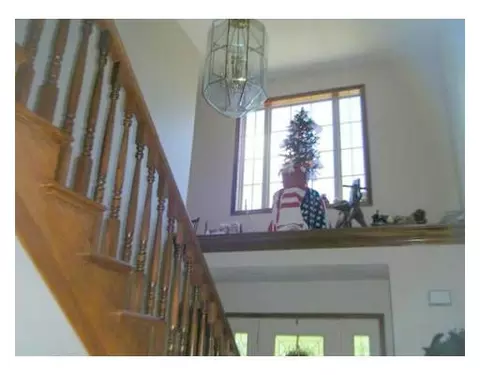 1407 Kingsgate, Springfield, OH 45503 photo 4