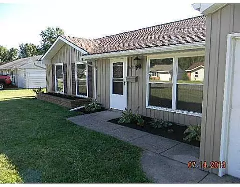 3139 Sudbury St, Springfield, OH 45503 photo 3