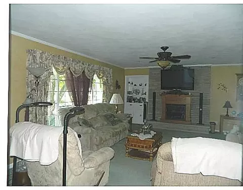 212 E Walnut, Anna, OH 45302 photo 4