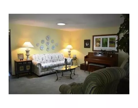 5434 Richmoor Rd, Springfield, OH 45503 photo 4