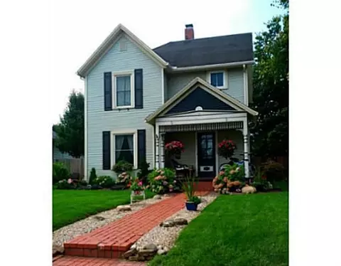 1008 E Franklin St, Troy, OH 45373 photo 1