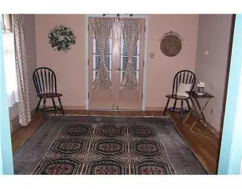 491 Forest Dr, Springfield, OH 45505 photo 2