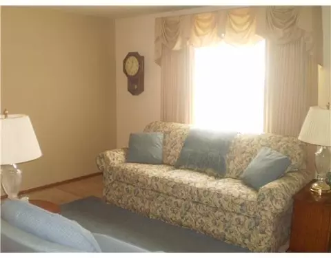 3930 Tacoma St, Springfield, OH 45503 photo 3