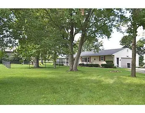 1927 Croft, Springfield, OH 45503 photo 1